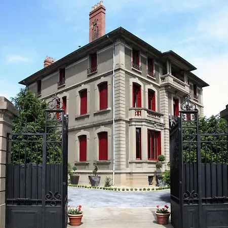 Bed & Breakfast La De 4*