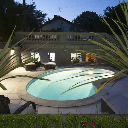 Bed & Breakfast La De