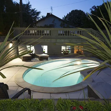 Bed and breakfast La De 4*
