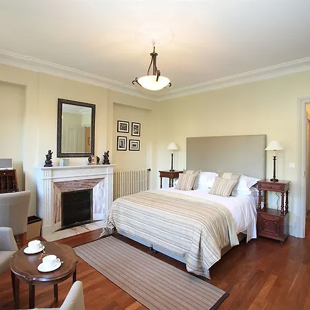 Bed & Breakfast La De 4*