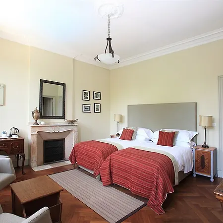 Bed & Breakfast La De 4*