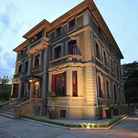 Bed and breakfast La De 4*